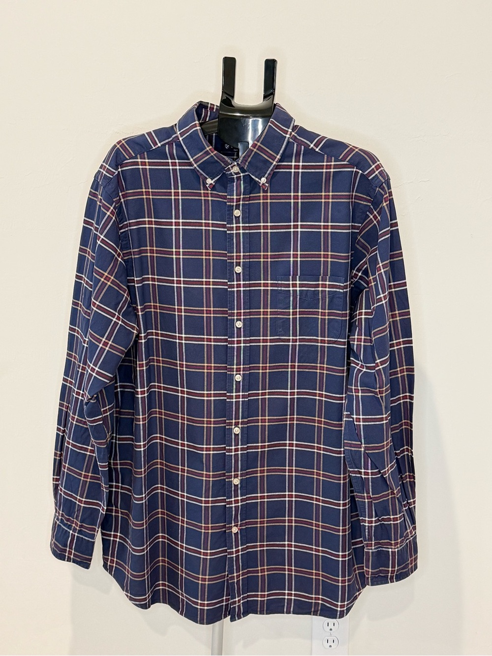 Daniel Cremieux Navy Plaid Button-Down Shirt